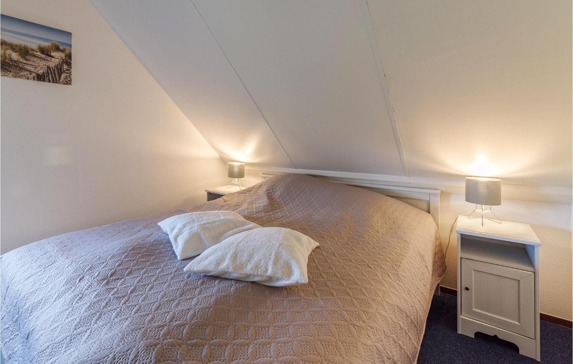 Vakantiehuis Beautiful In With Wifi Wemeldinge